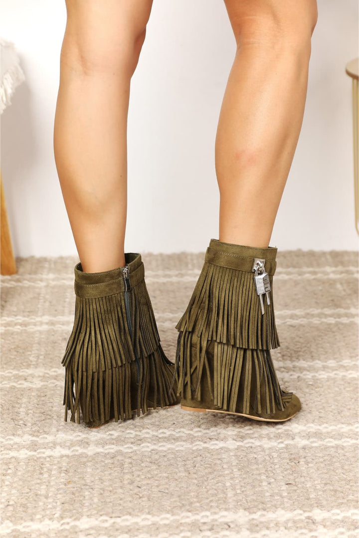 Green fringe boots for Women